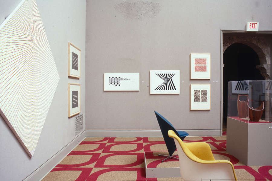 view exhibition image