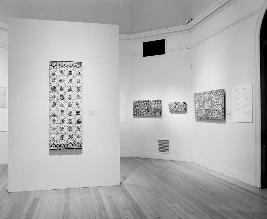 view exhibition image