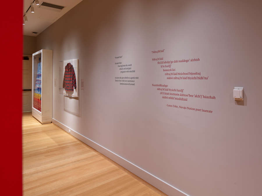 view exhibition image