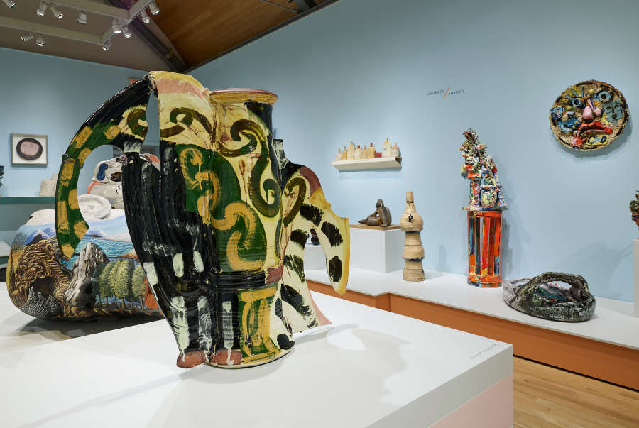 view exhibition image