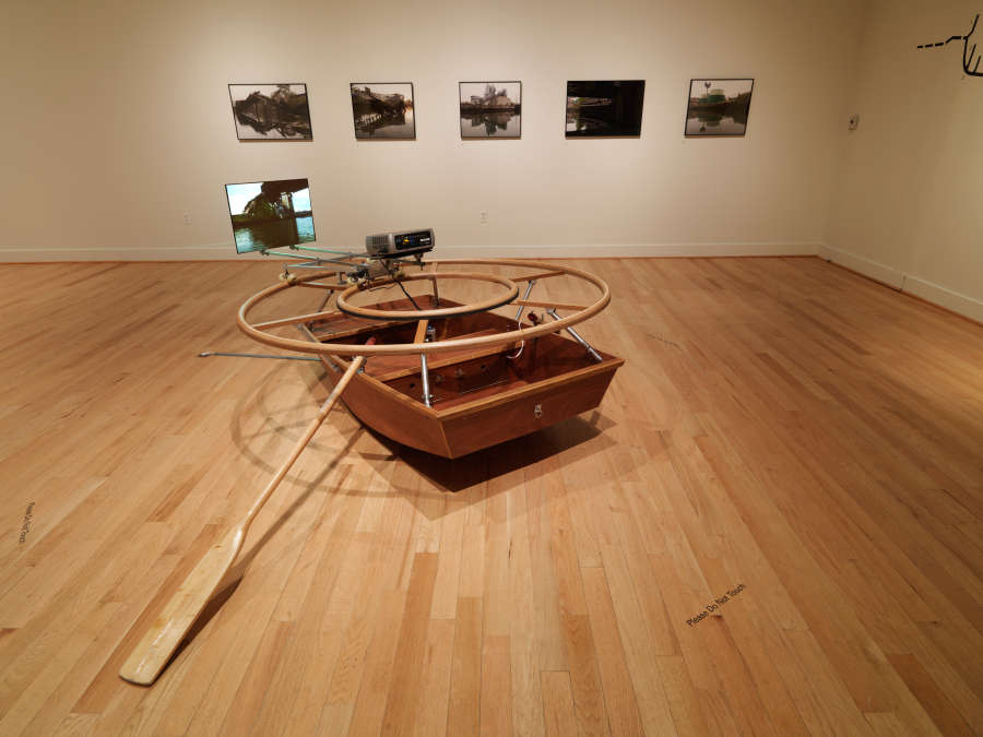 view exhibition image