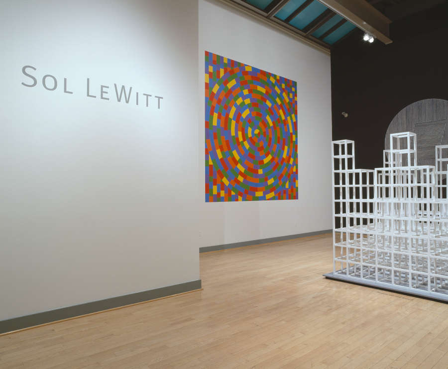 view exhibition image