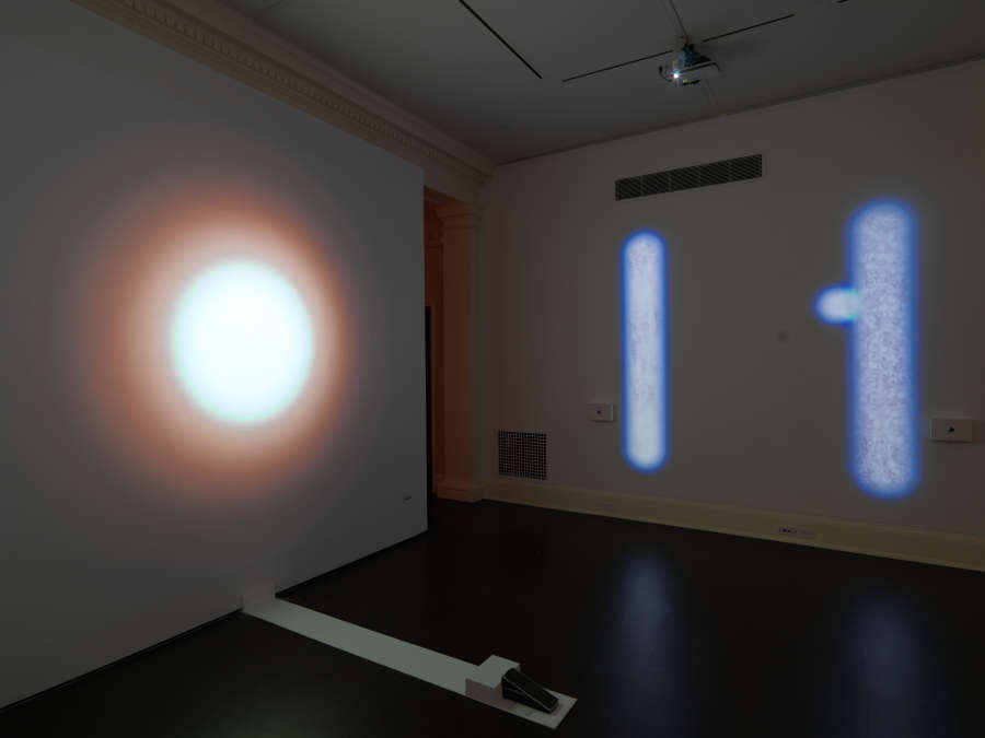 view exhibition image