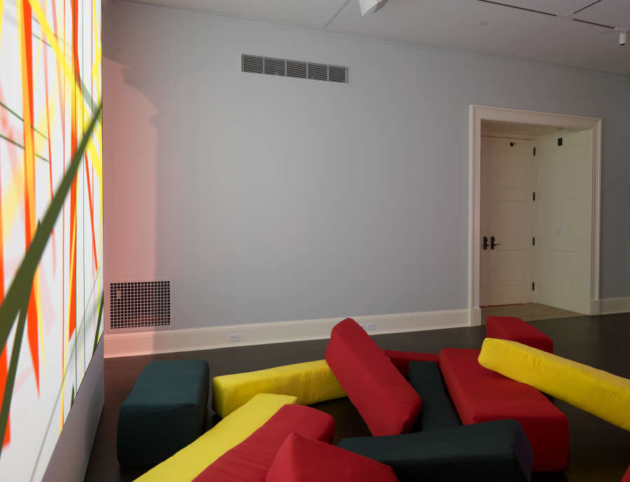 view exhibition image