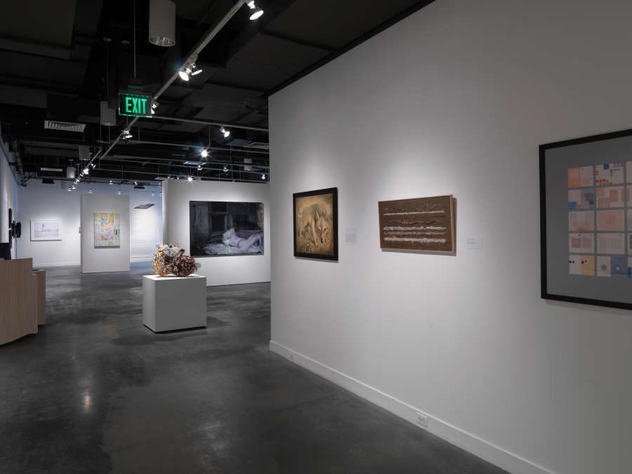 view exhibition image