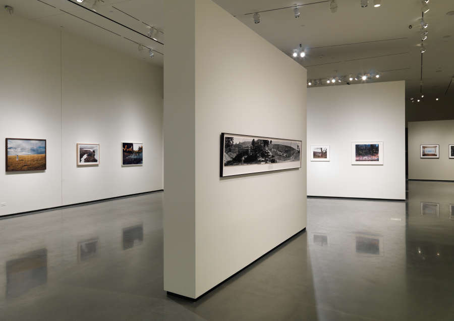 view exhibition image