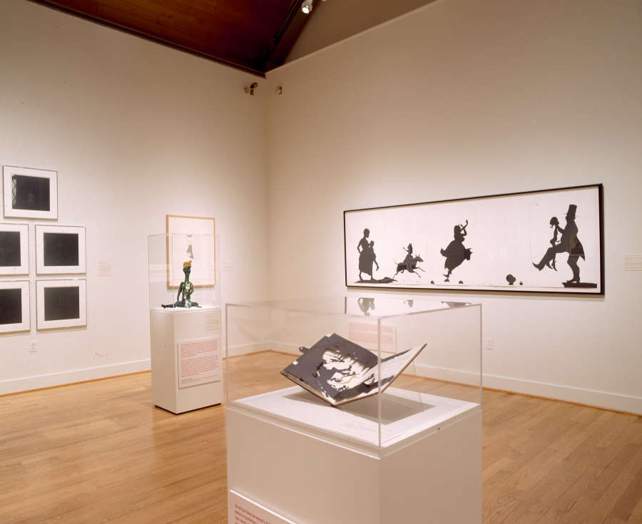 view exhibition image