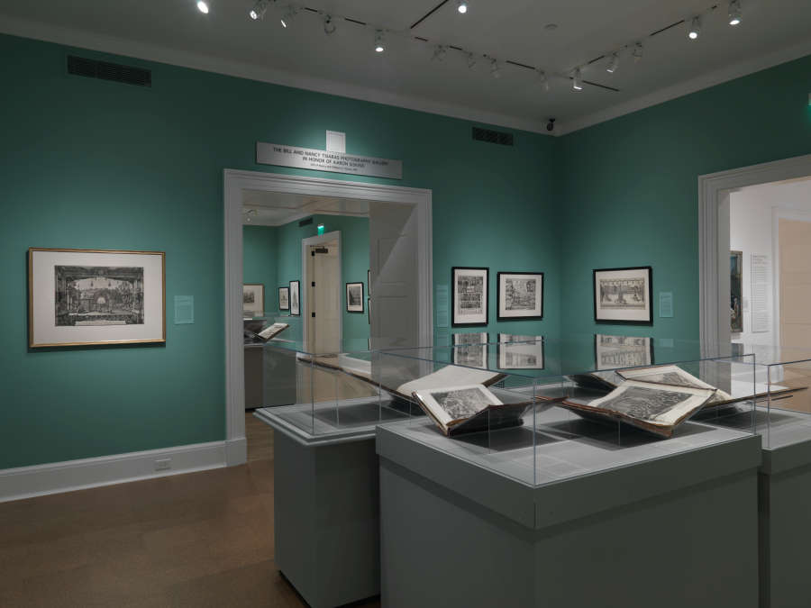view exhibition image