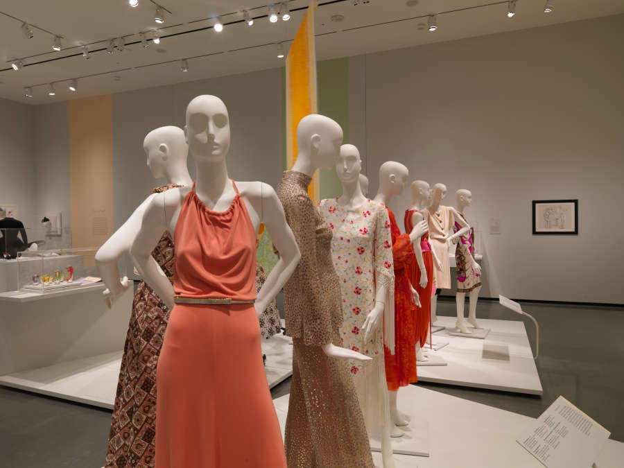 view exhibition image