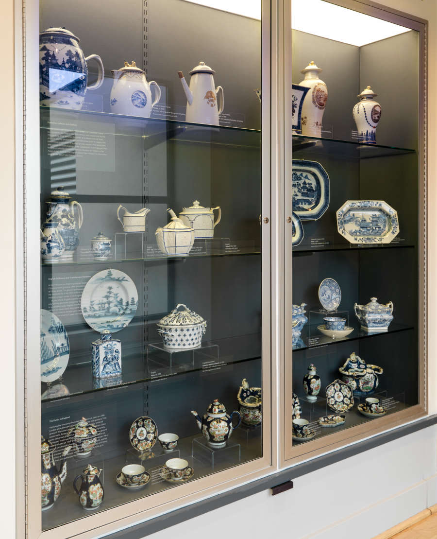 view exhibition image