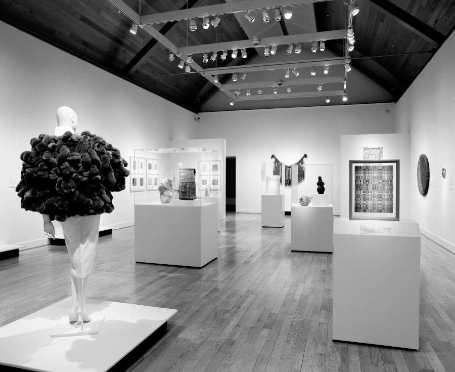 view exhibition image