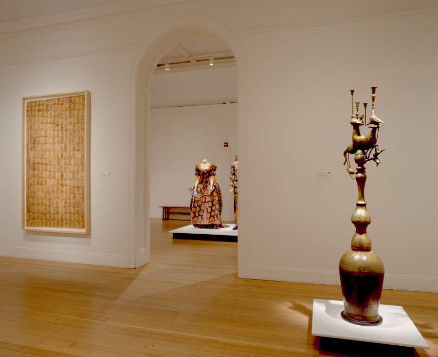 view exhibition image