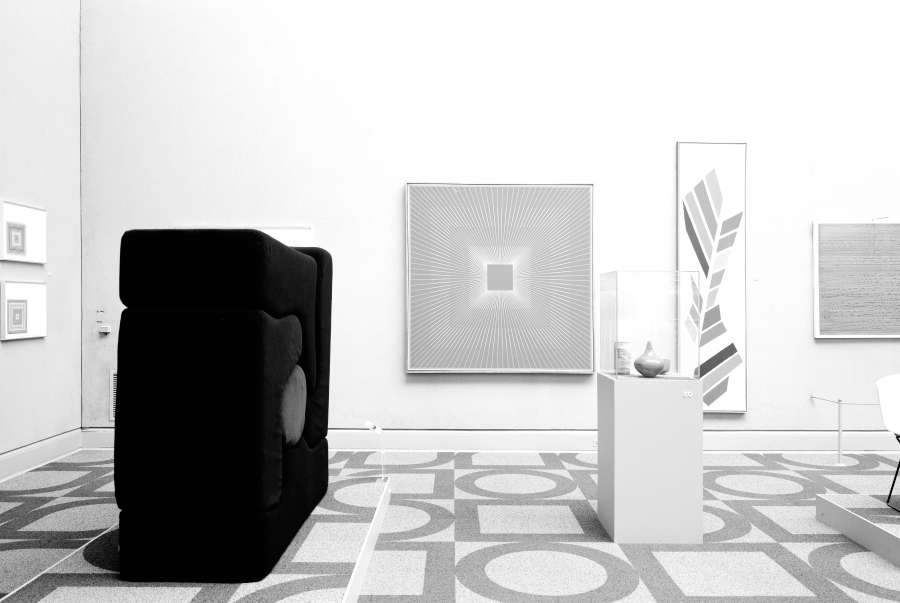 view exhibition image