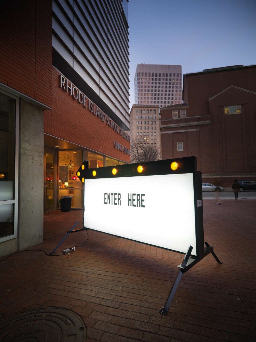 view exhibition image