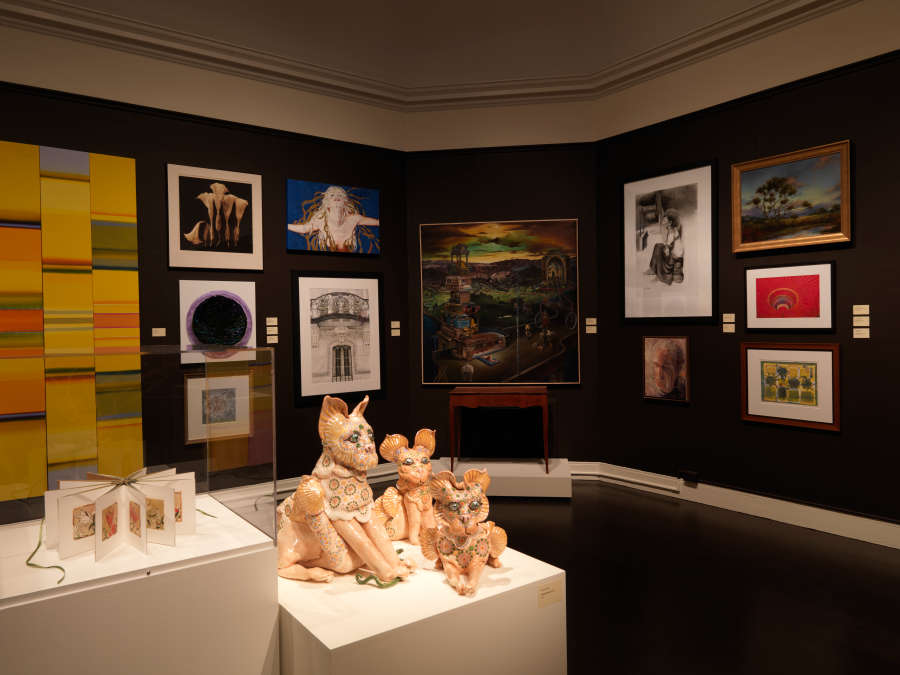 view exhibition image
