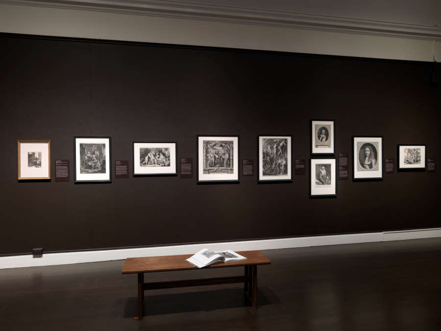 view exhibition image