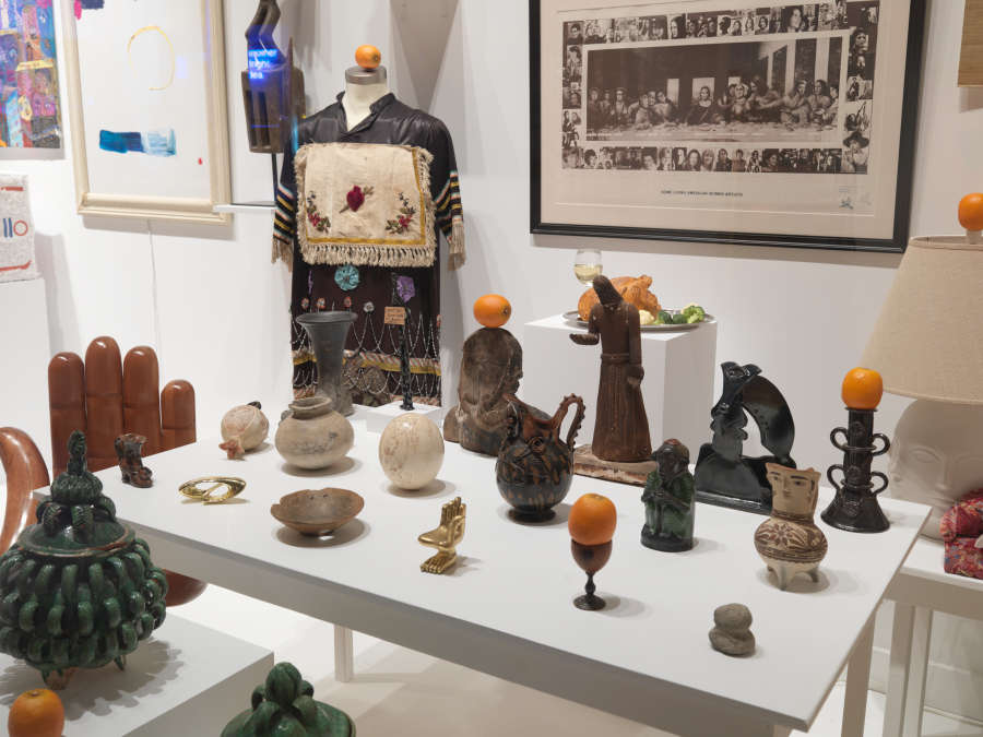 view exhibition image