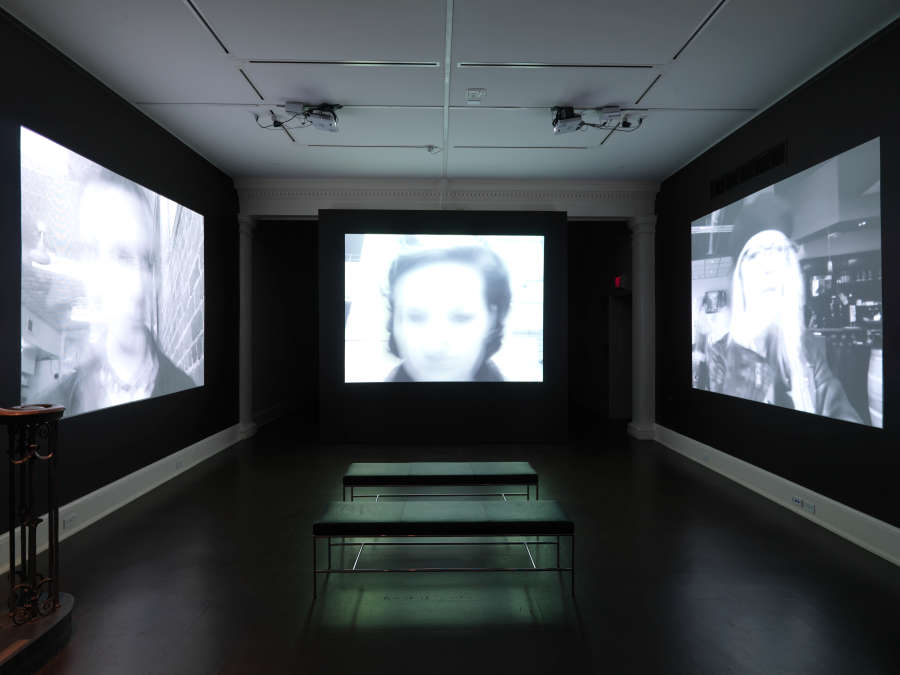 view exhibition image
