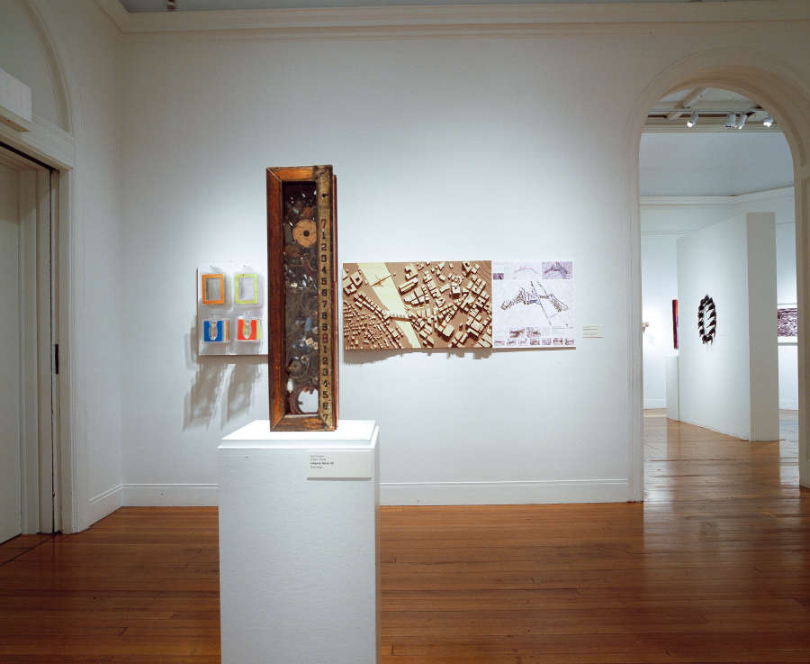 view exhibition image