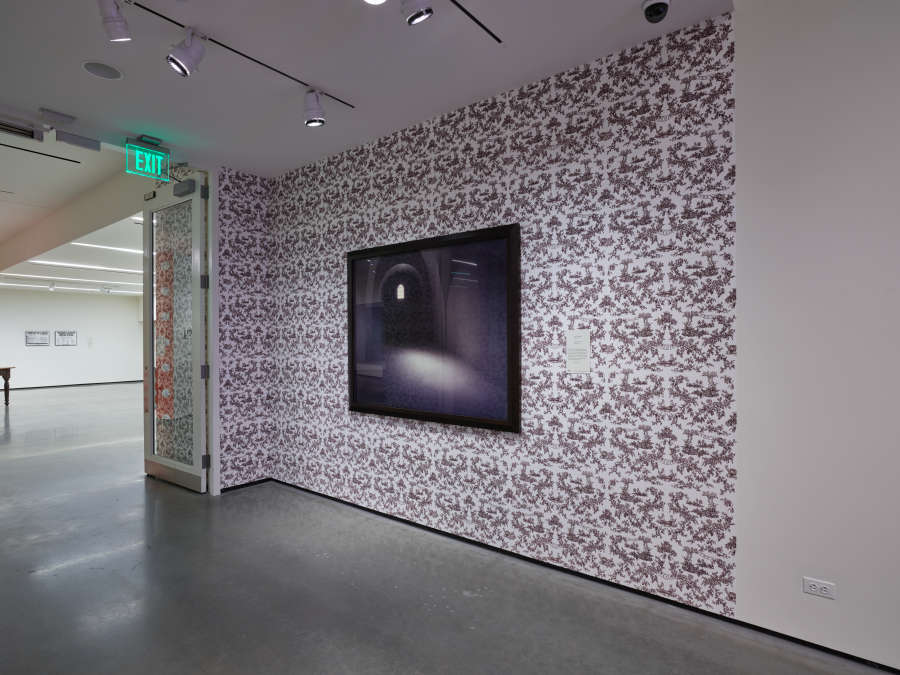 view exhibition image