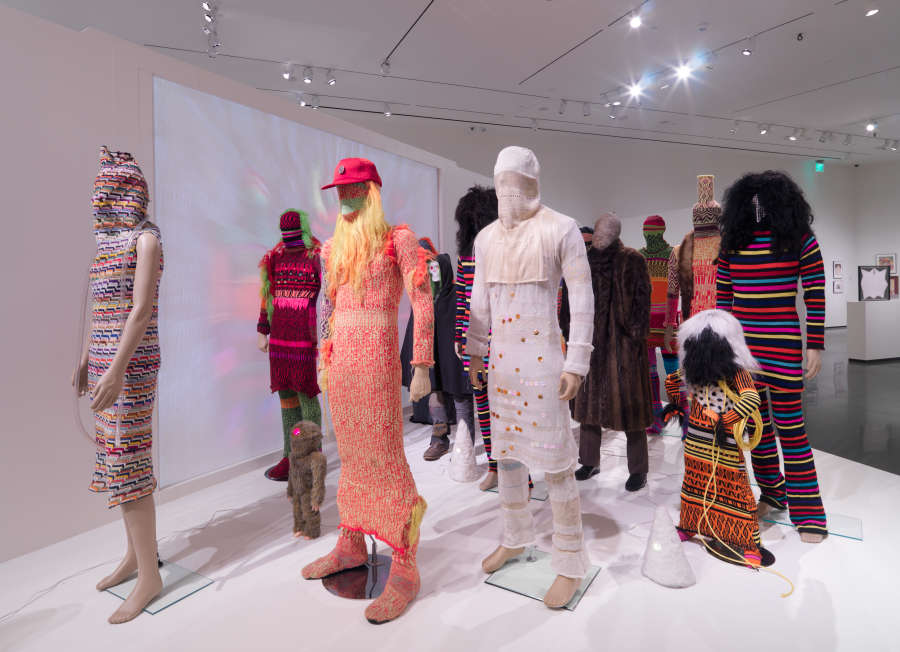 view exhibition image