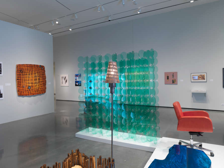 view exhibition image