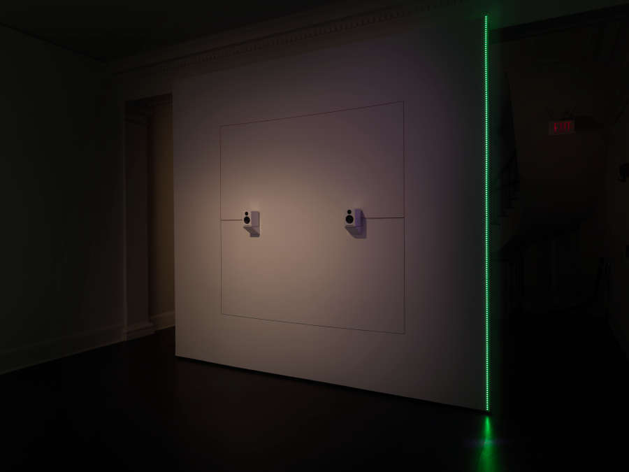 view exhibition image