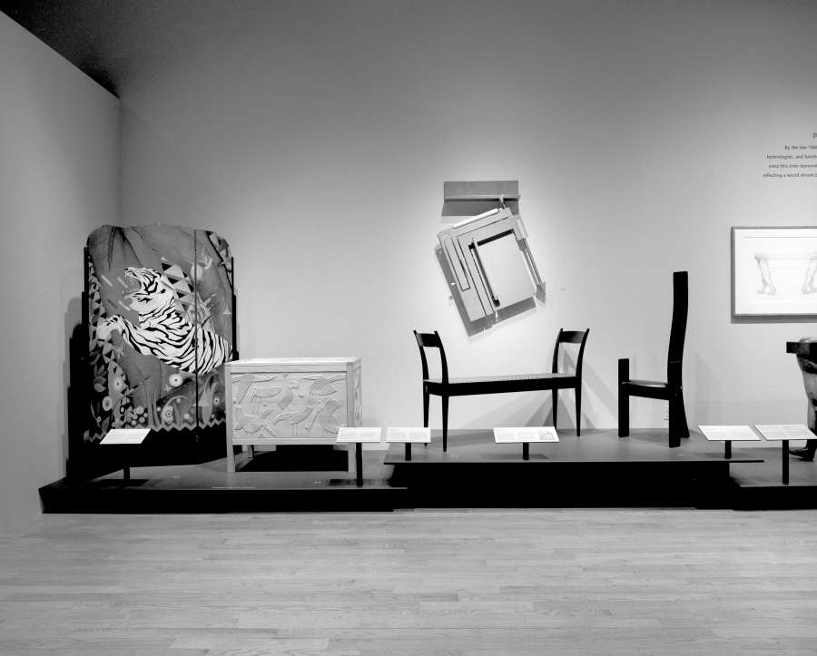 view exhibition image