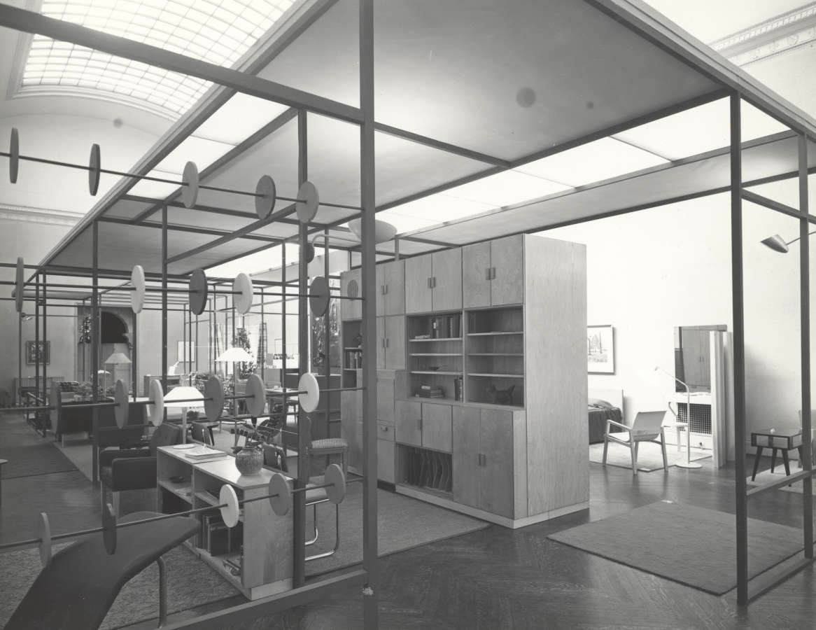 view exhibition image