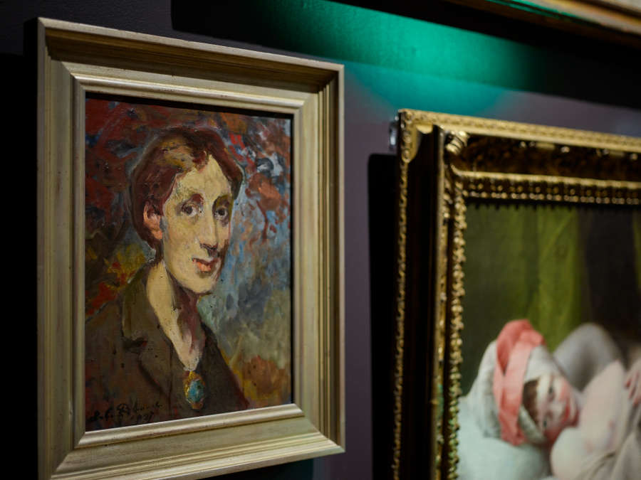 view exhibition image