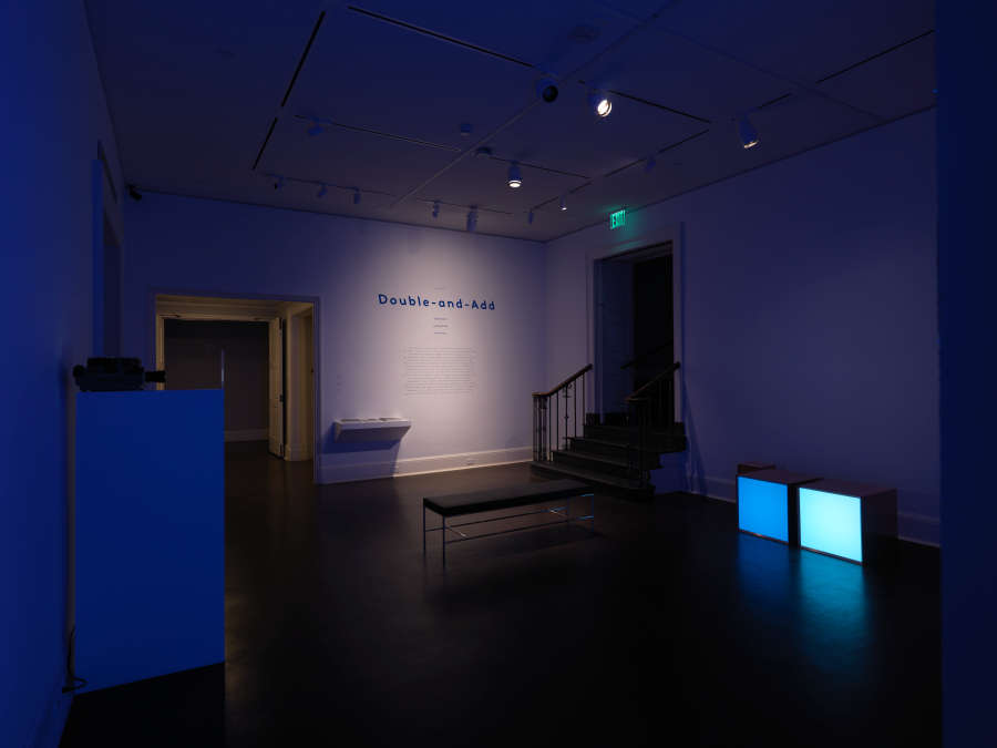 view exhibition image