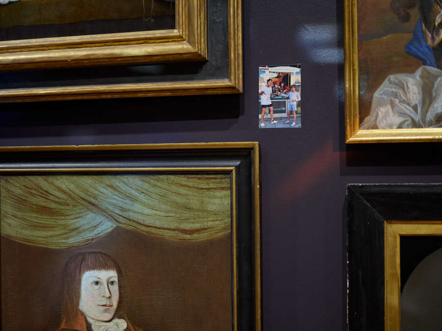 view exhibition image