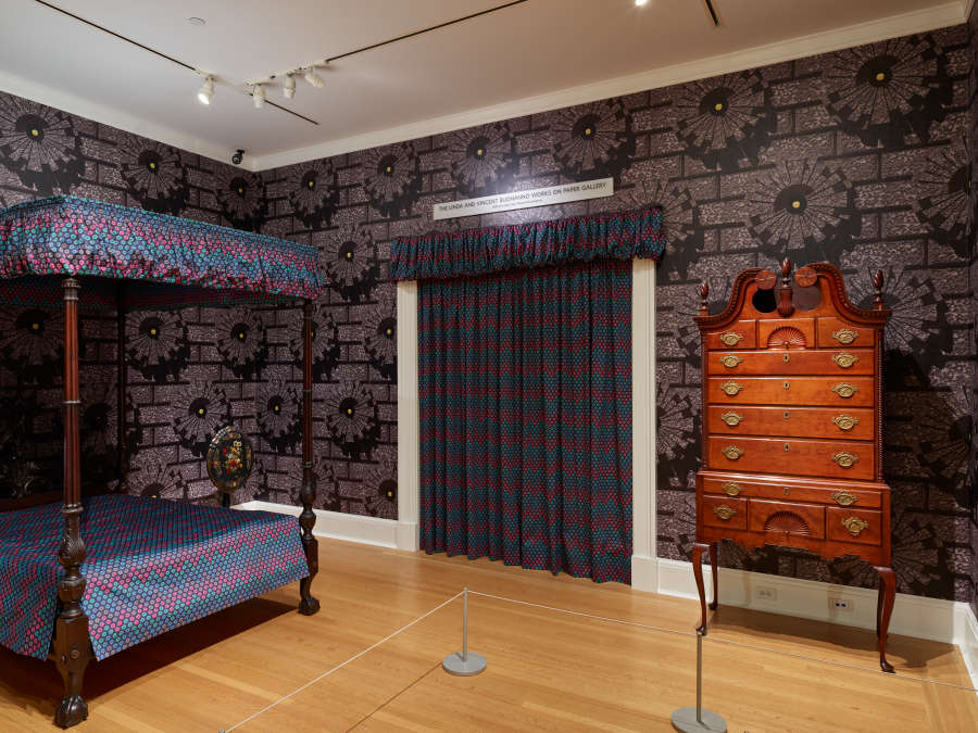 view exhibition image