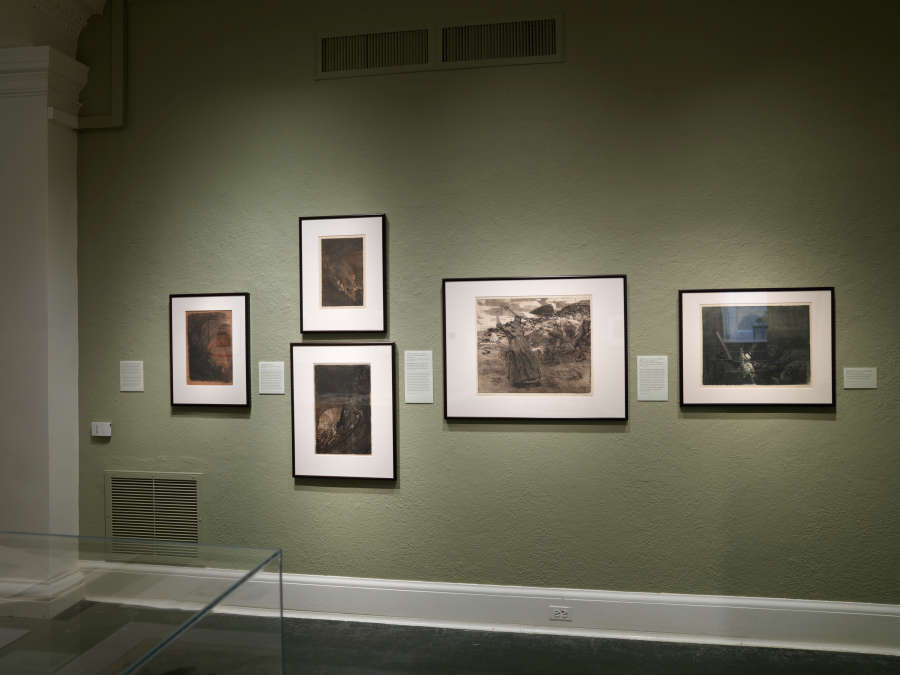 view exhibition image