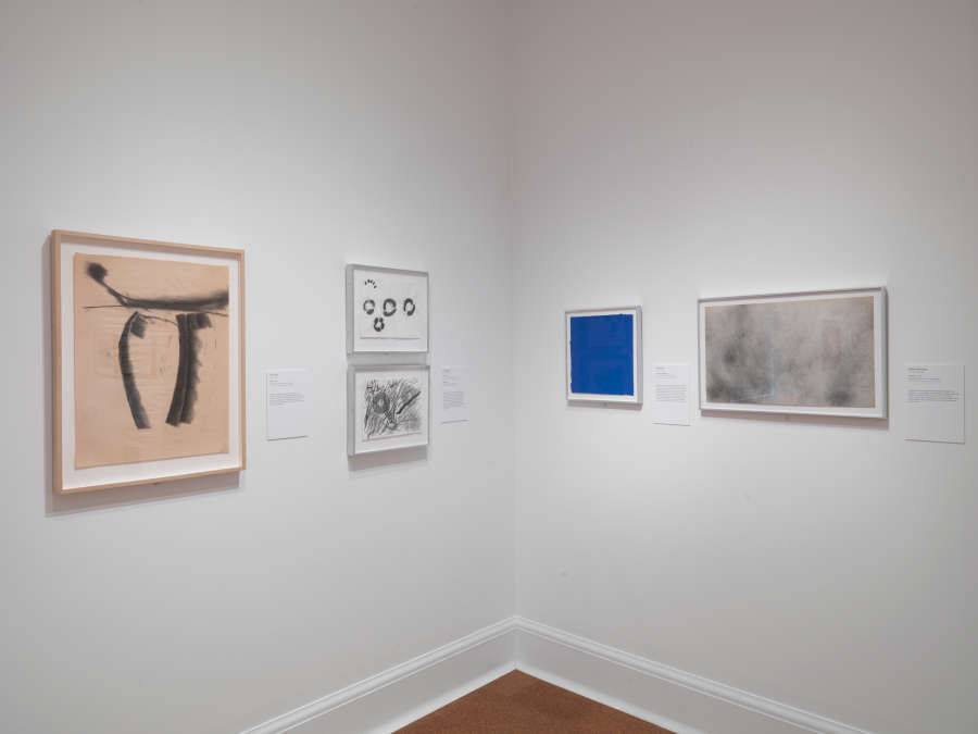 view exhibition image