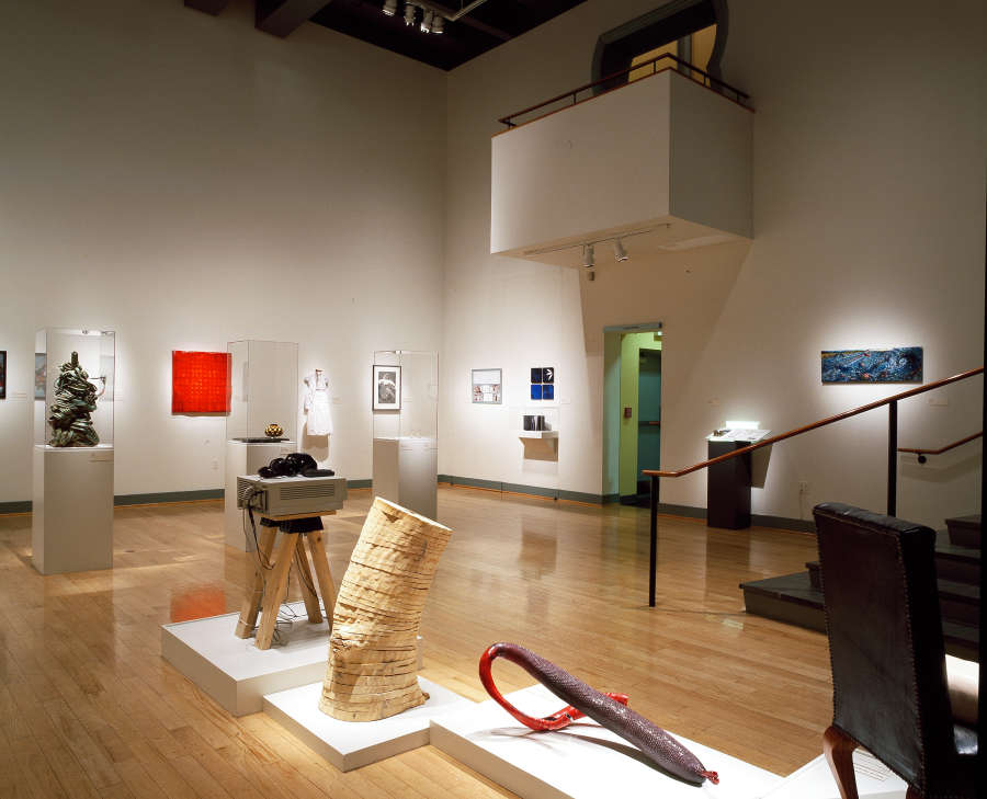 view exhibition image