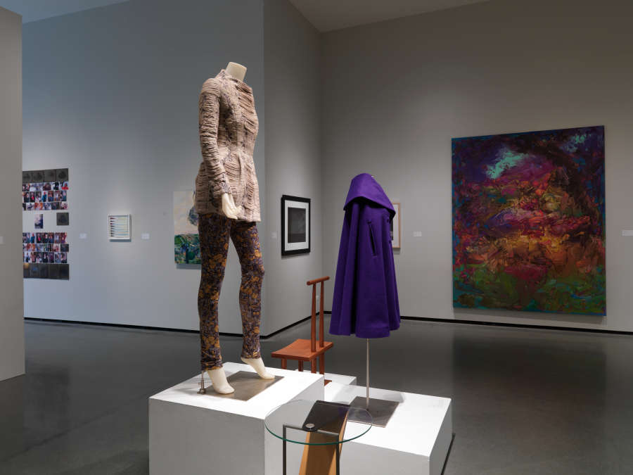 view exhibition image