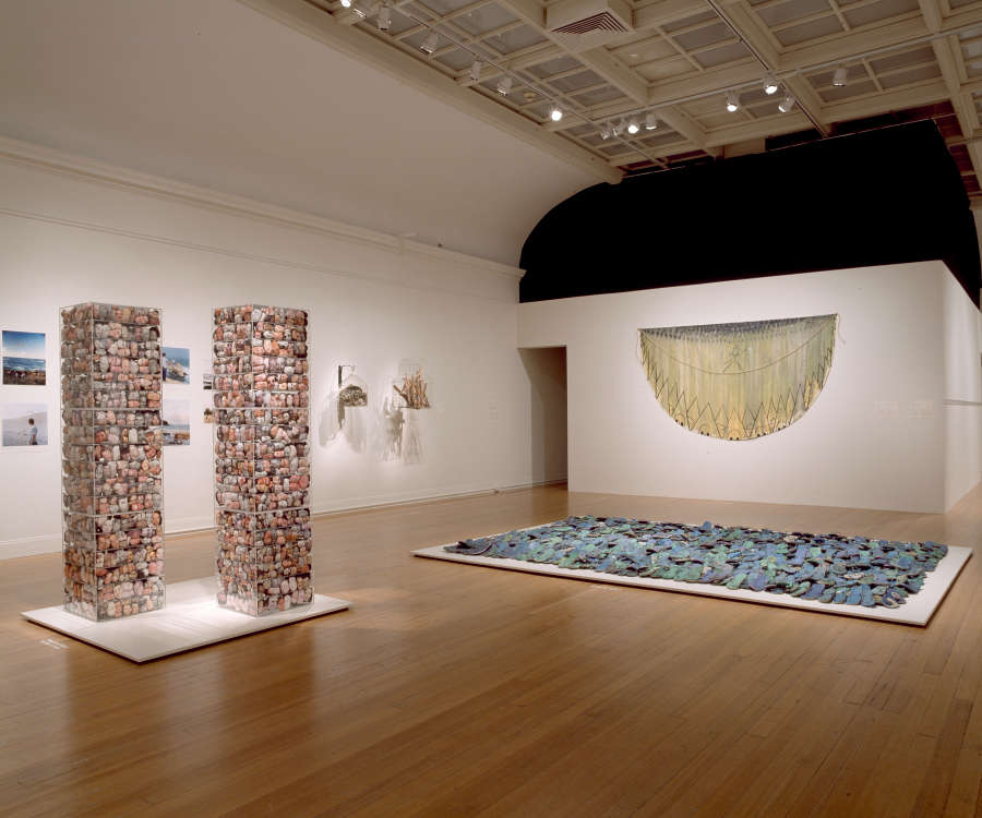 view exhibition image