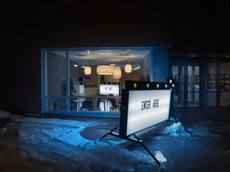 view exhibition image