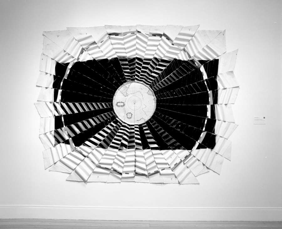 view exhibition image