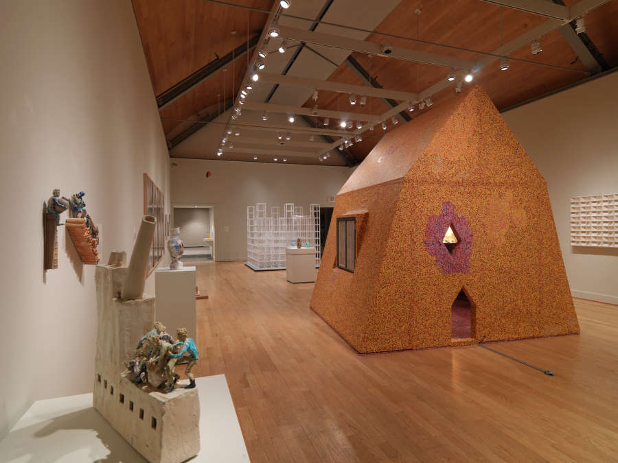 view exhibition image