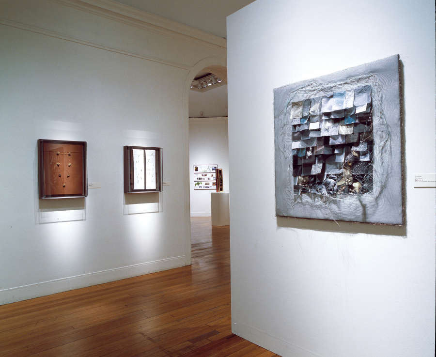 view exhibition image