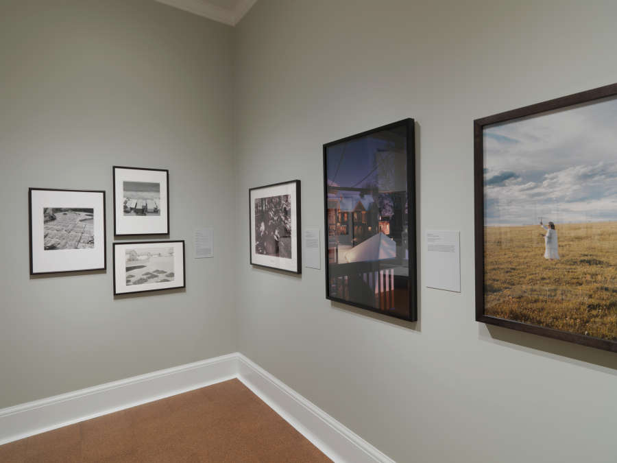 view exhibition image