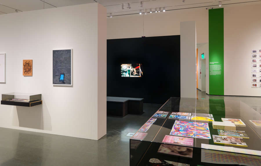 view exhibition image