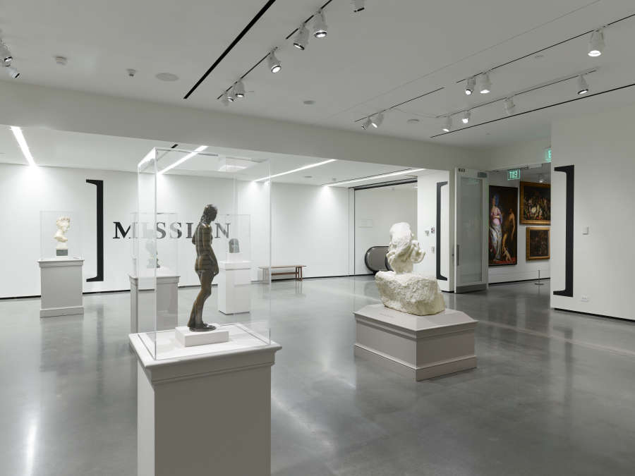 view exhibition image