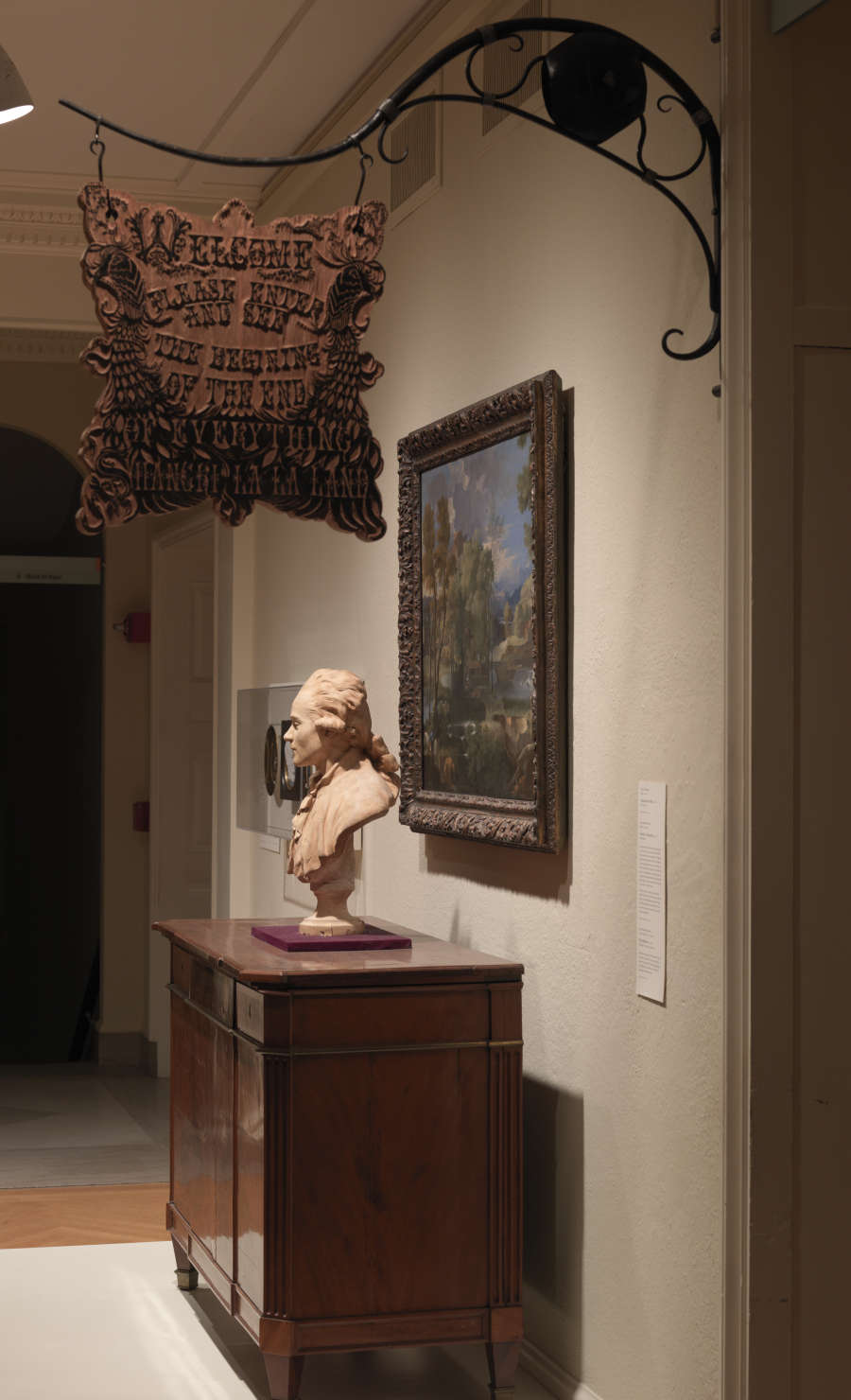 view exhibition image