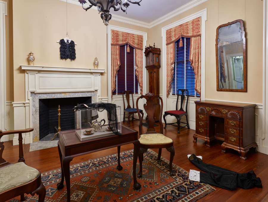 view exhibition image