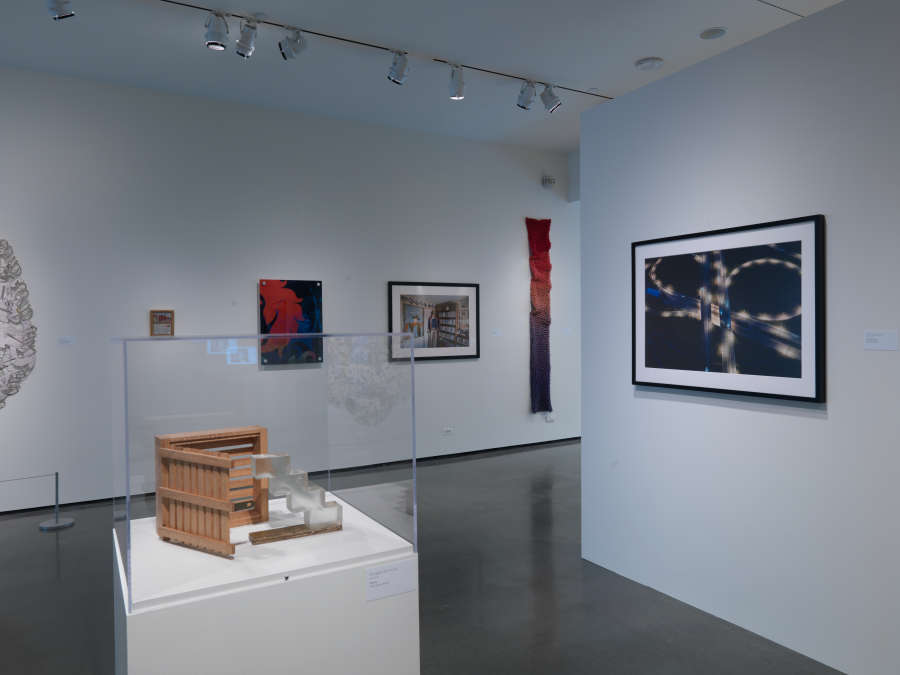 view exhibition image