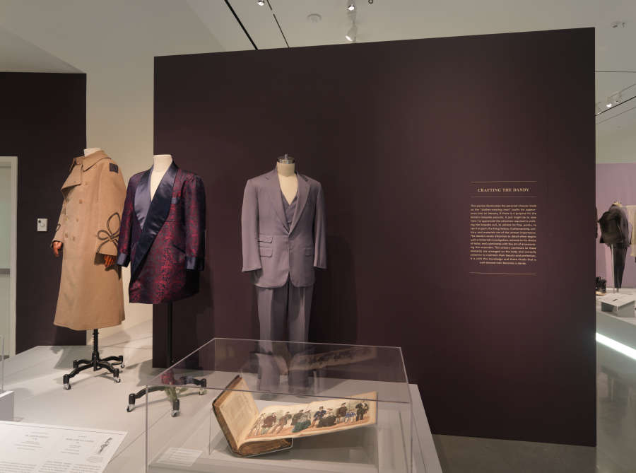 view exhibition image