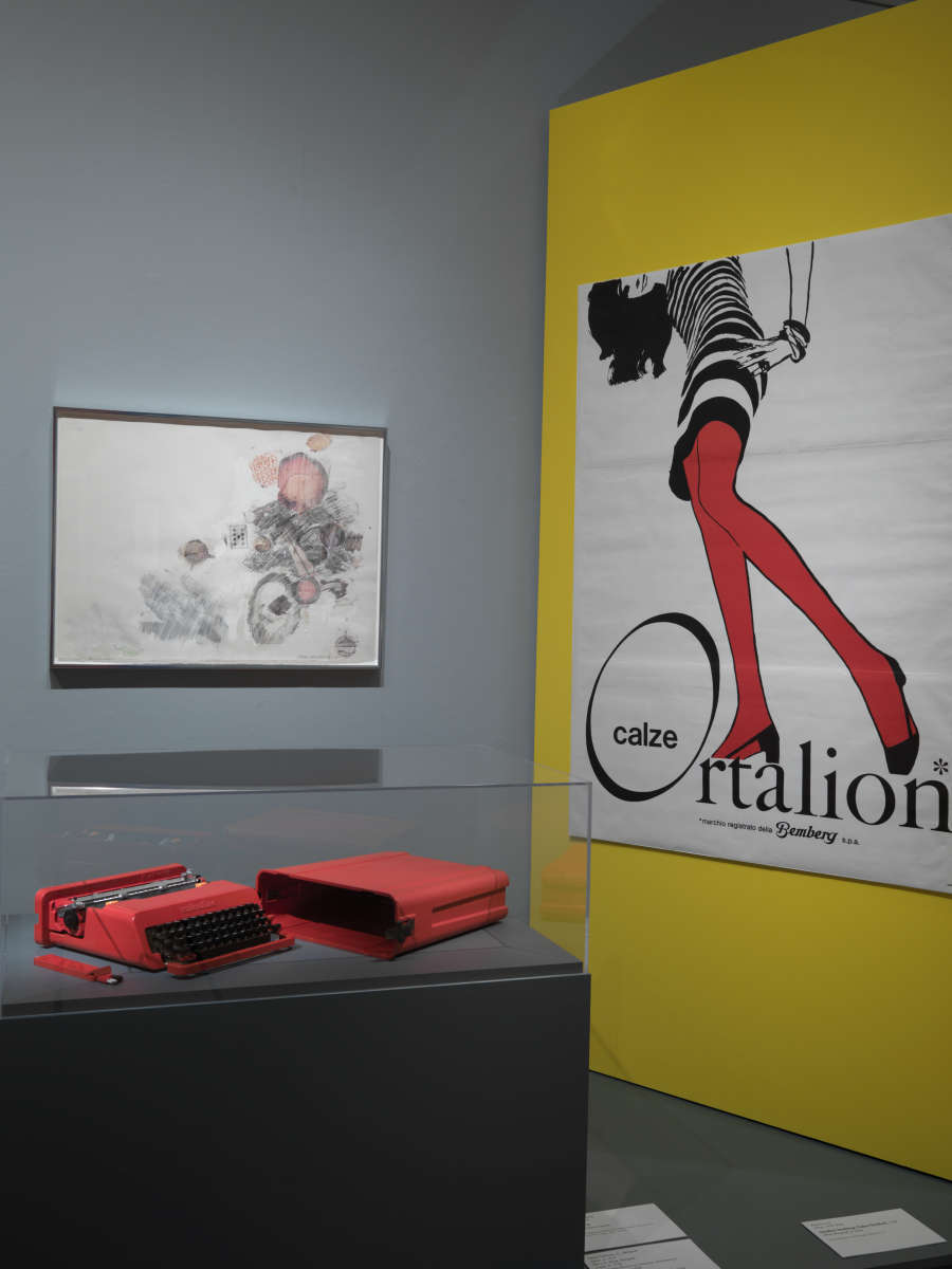 view exhibition image